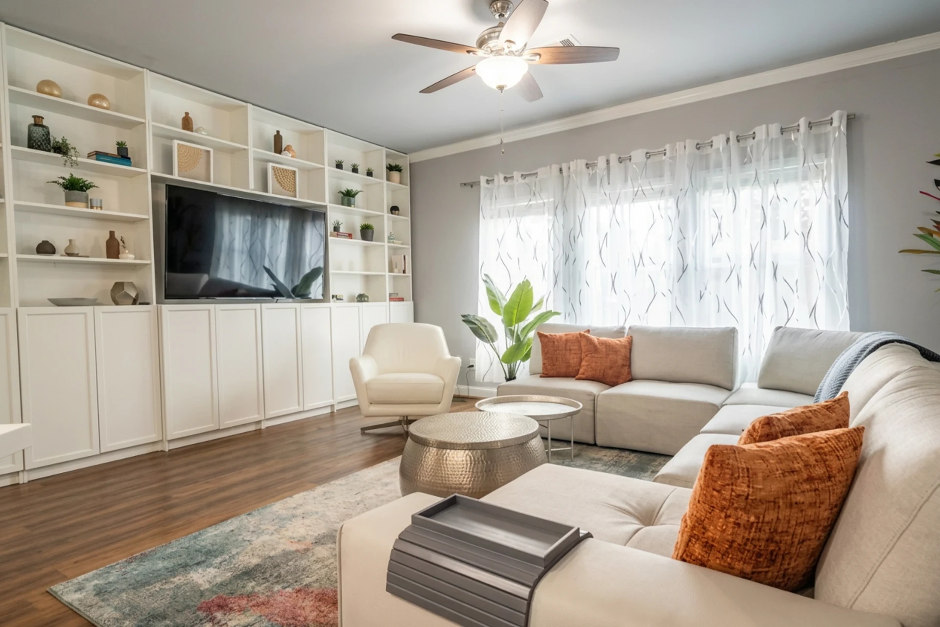 Downtown Pool Getaway vacation rental in Houston Texas – 5 bedrooms sleeps 12
